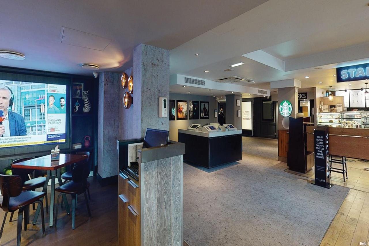 Village Hotel Warrington Eksteriør bilde